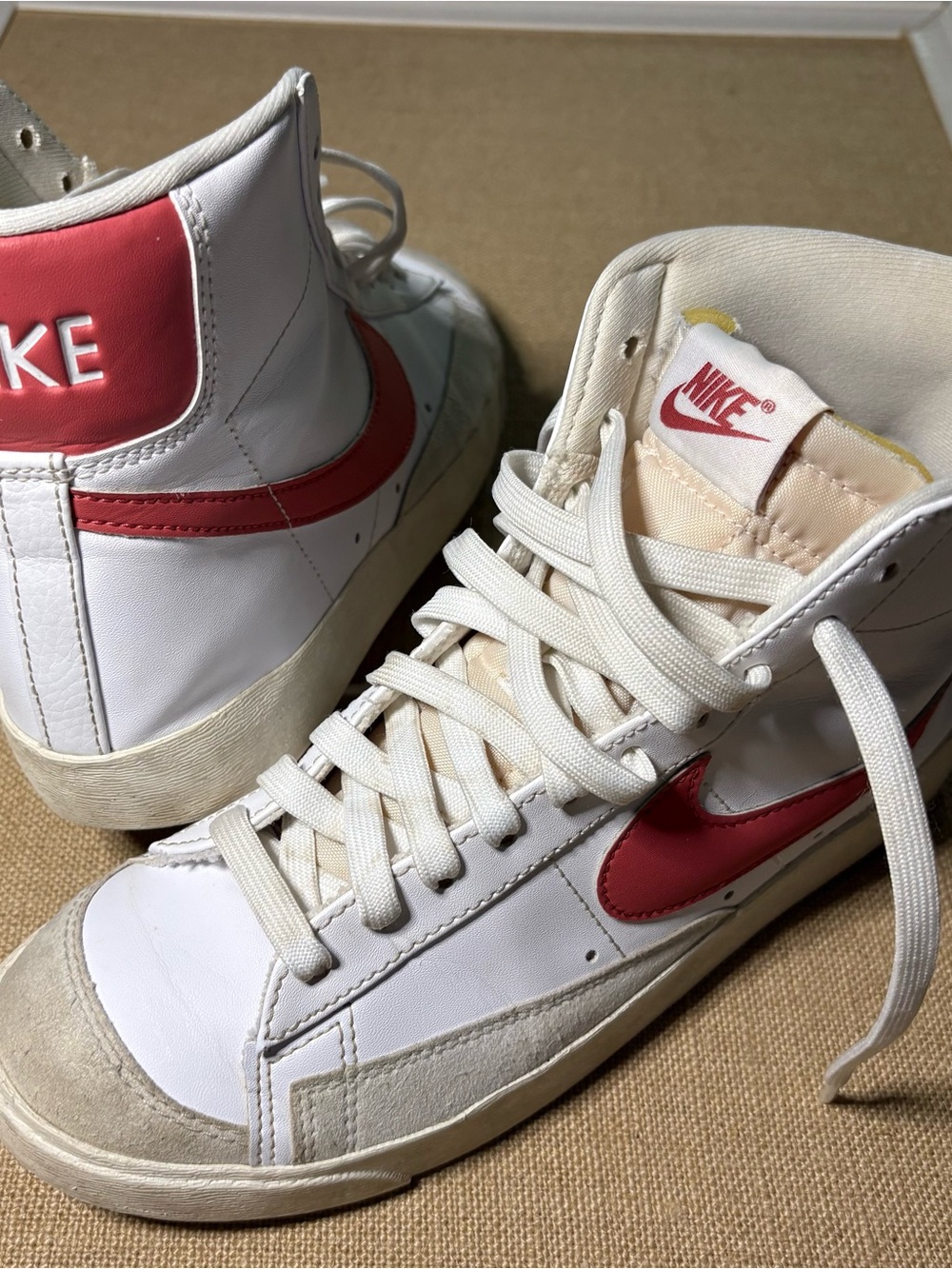 Nike Blazer Mid '77 size 9